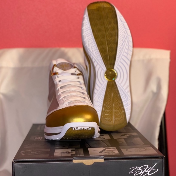 Air Max LeBron 7 Retro QS 'China Moon' 2020 - Picture 2 of 8